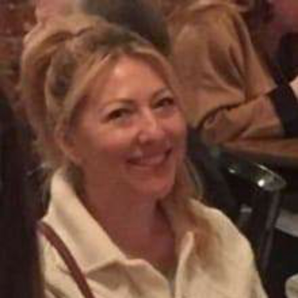 Meet your Posher, Jessica - Picture 2 of 2